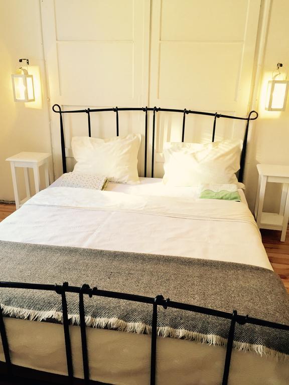 Interhost Guest Rooms And Apartments โซเฟีย ภายนอก รูปภาพ